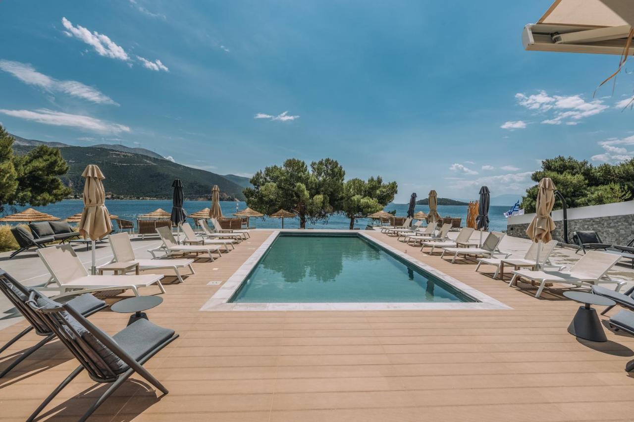 Trizonia Bay Hotel Exterior photo